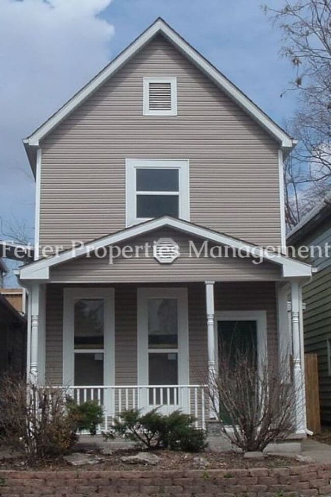 property at 2453 W Franklin St