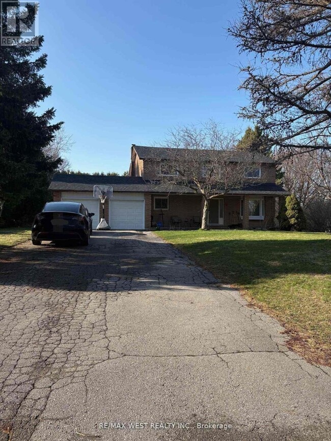 property at 10 Testa St