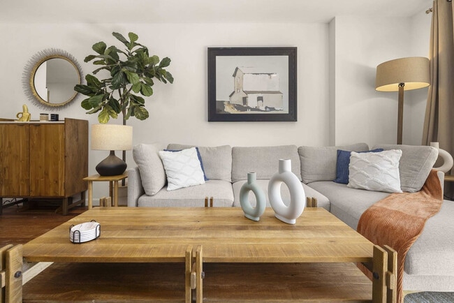 15 St Marks Pl in New York, NY - Foto de edificio - Building Photo