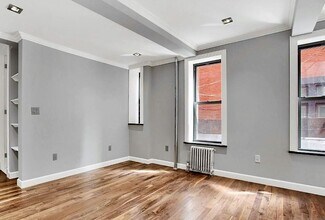 NO FEE Two Bed in East Harlem! Won't Stay in New York, NY - Building Photo - Building Photo