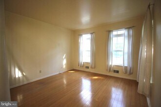 92 Harvard Cir in Princeton, NJ - Building Photo - Building Photo