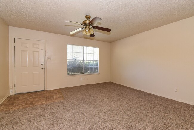 3307 Maple Ave in Greenville, TX - Building Photo - Building Photo