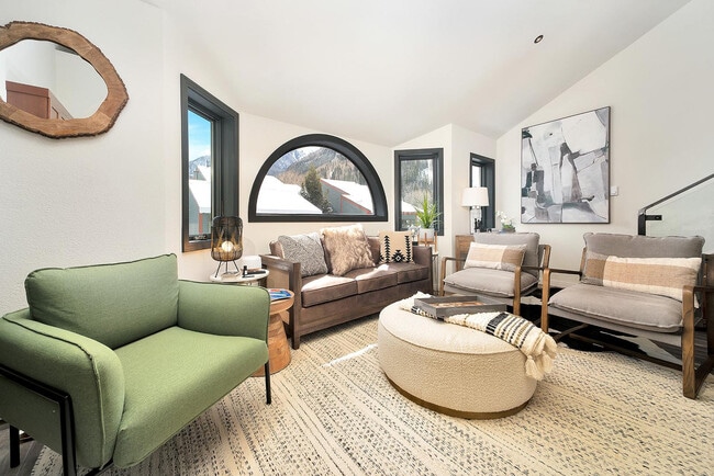 property at 280 Mahoney Dr