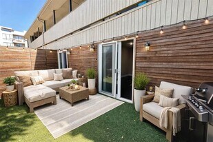 4023 N Hall St in Dallas, TX - Building Photo