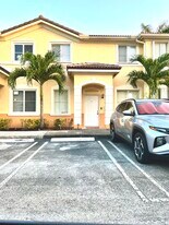 6900 NW 174th Terrace in Hialeah, FL - Building Photo