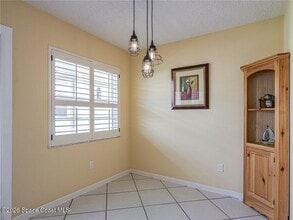 11 Vista Palm Ln in Vero Beach, FL - Building Photo - Building Photo