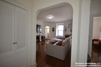 302 Berkeley St, Unit 9 in Boston, MA - Building Photo - Building Photo