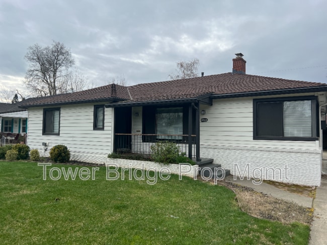 5724 Callister Ave in Sacramento, CA - Building Photo - Building Photo