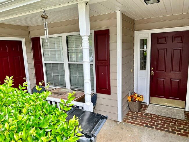 4700 Twin Hickory Lake Dr in Glen Allen, VA - Building Photo - Building Photo