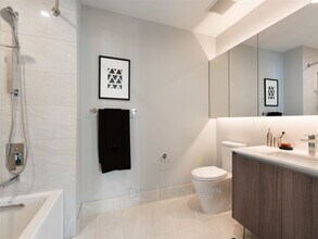 1111 N Wells St in Chicago, IL - Building Photo - Building Photo