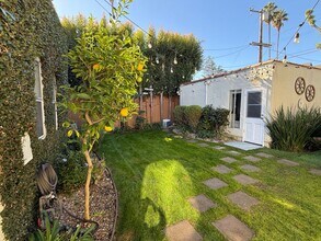 471 S La Peer Dr in Beverly Hills, CA - Building Photo - Building Photo