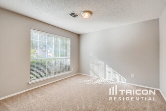 3705 Aldersyde Dr in Fort Worth, TX - Building Photo - Building Photo