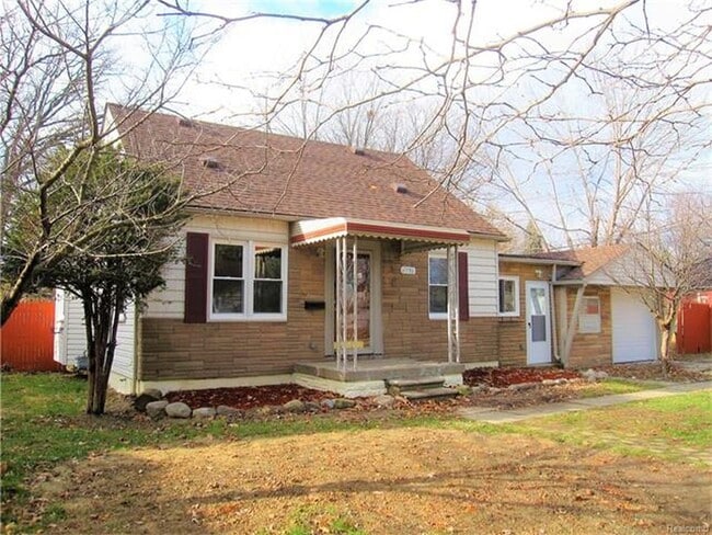 6596 Jackson St in Taylor, MI - Building Photo - Building Photo