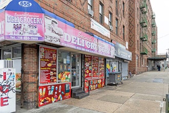 655 Burke Ave in Bronx, NY - Building Photo - Building Photo