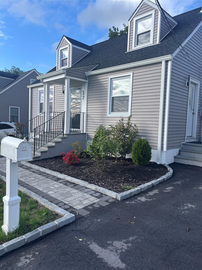 property at 37 Kathwood Rd