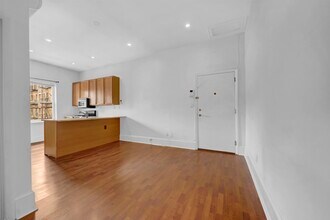 56 Monroe St in Hoboken, NJ - Building Photo - Building Photo
