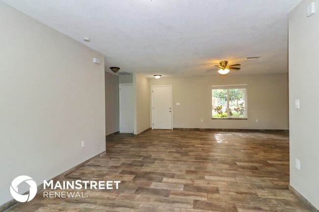 4835 Toni Ave in Lakeland, FL - Building Photo - Building Photo