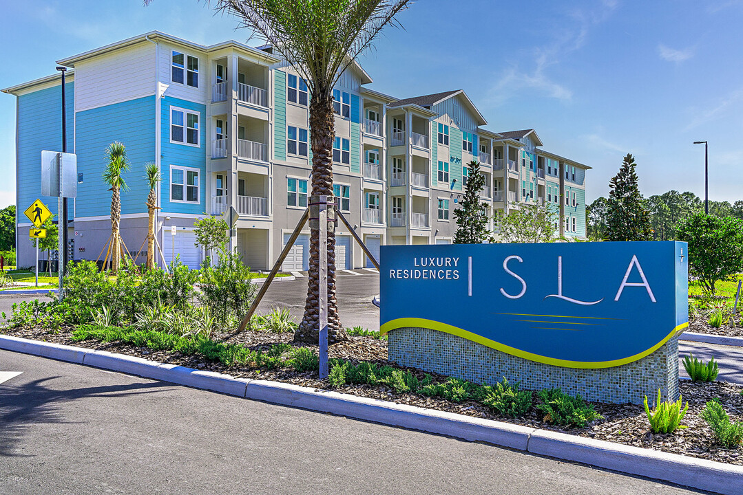 Isla in Palm Bay, FL - Foto de edificio