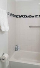 2228 Polk St in Hollywood, FL - Building Photo - Building Photo