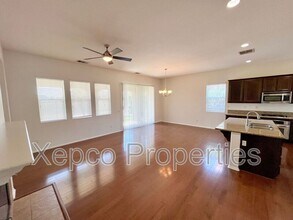 77320 Colorado St in Palm Desert, CA - Foto de edificio - Building Photo