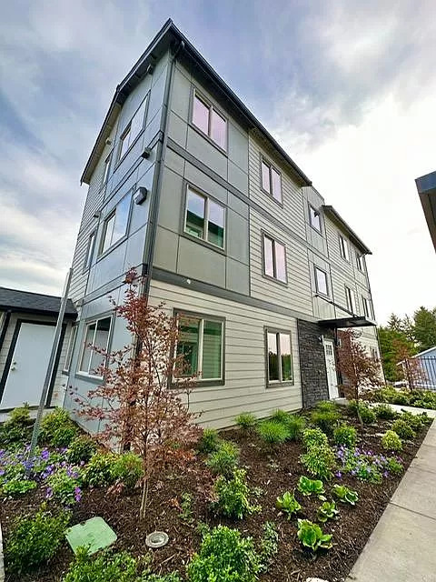 Pacific Apartments in Tacoma, WA - Building Photo