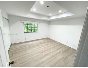 3809 Tree Top Dr in Weston, FL - Building Photo - Building Photo