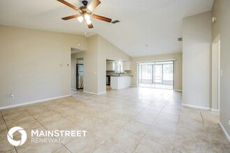 108 Airview Ave in Lehigh Acres, FL - Foto de edificio - Building Photo