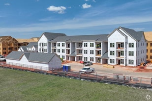 Kelly Hollow in Edmond, OK - Building Photo