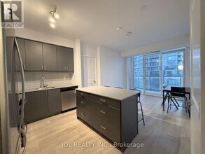 7895 Jane St in Vaughan, ON - Building Photo - Building Photo