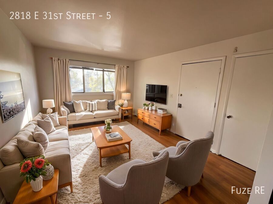 2818 E 31st St in Minneapolis, MN - Foto de edificio
