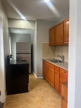 54-56 Village St, Unit 56 Village st in Vernon, CT - Building Photo - Building Photo