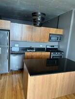 1720 S Michigan Ave, Unit 2412 in Chicago, IL - Building Photo