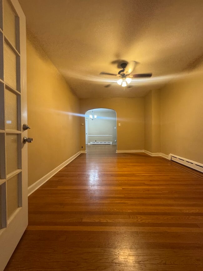 1240 Pratt St in Philadelphia, PA - Foto de edificio - Building Photo