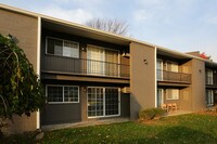 Addison Park - Addison Park Apartamentos in Louisville, Kentucky