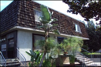 1402 Arizona Ave. in Santa Monica, CA - Foto de edificio - Building Photo