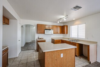11498 W Shaw Butte Dr in El Mirage, AZ - Building Photo - Building Photo