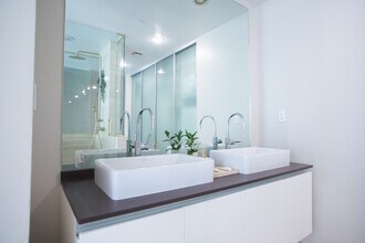 1040 Biscayne Blvd, Unit 2908 in Miami, FL - Building Photo - Building Photo