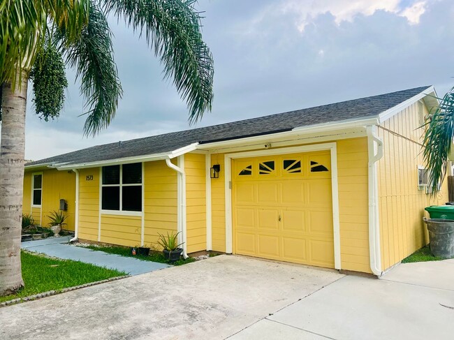 property at 1573 SW Lexington Dr