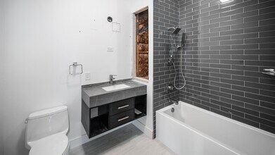 5 Washington St, Unit 2nd floor in Morristown, NJ - Building Photo - Building Photo