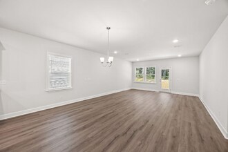 120 Royal Cainhoy Wy in Huger, SC - Building Photo - Building Photo