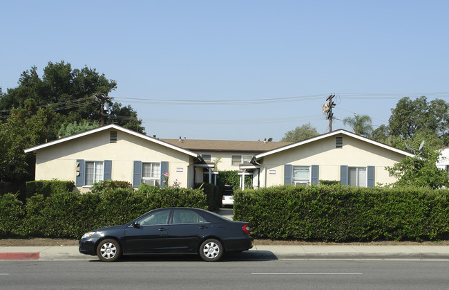 409 N Garfield Ave in Alhambra, CA - Building Photo - Building Photo