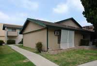 16191 Malaga Ln in Huntington Beach, CA - Building Photo - Building Photo