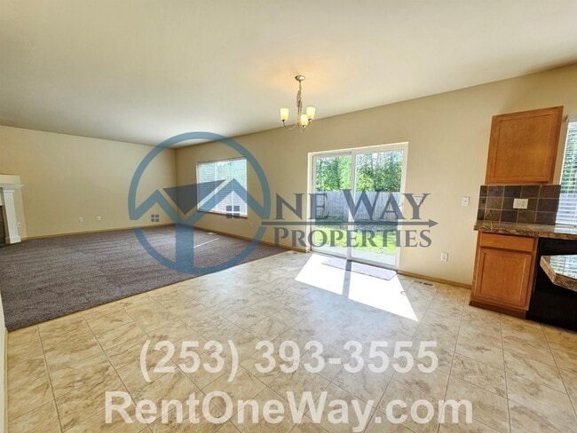 15410 87th Ave E in Puyallup, WA - Building Photo - Building Photo