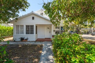 4815 N Flagler Dr in West Palm Beach, FL - Building Photo