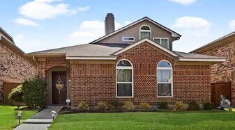 1624 San Francisco St in Carrollton, TX - Building Photo