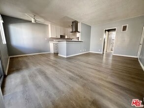 1426 Orange Grove Ave in Los Angeles, CA - Foto de edificio - Building Photo