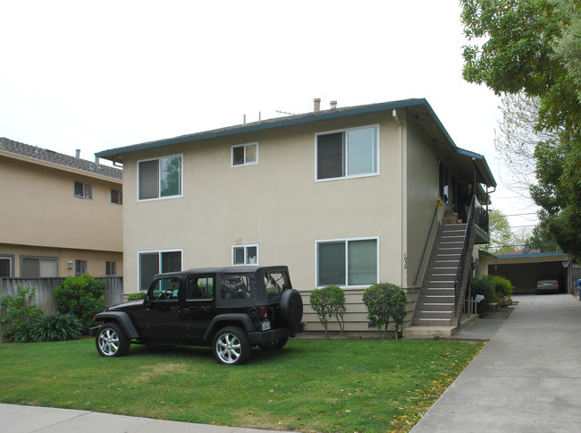 1030 W Hamilton Ave in Campbell, CA - Foto de edificio - Building Photo