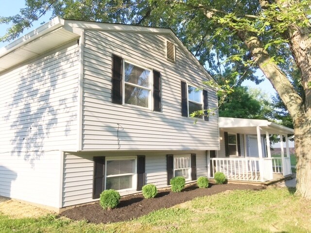 5933 Dollar Hide S Dr in Indianapolis, IN - Building Photo - Building Photo