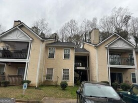 708 Ridge Creek Dr in Clarkston, GA - Building Photo