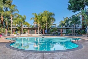 Regency at Mountain View in Mountain View, CA - Building Photo